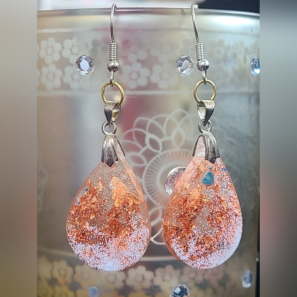 Elegant Teardrop Earrings with Copper Accents